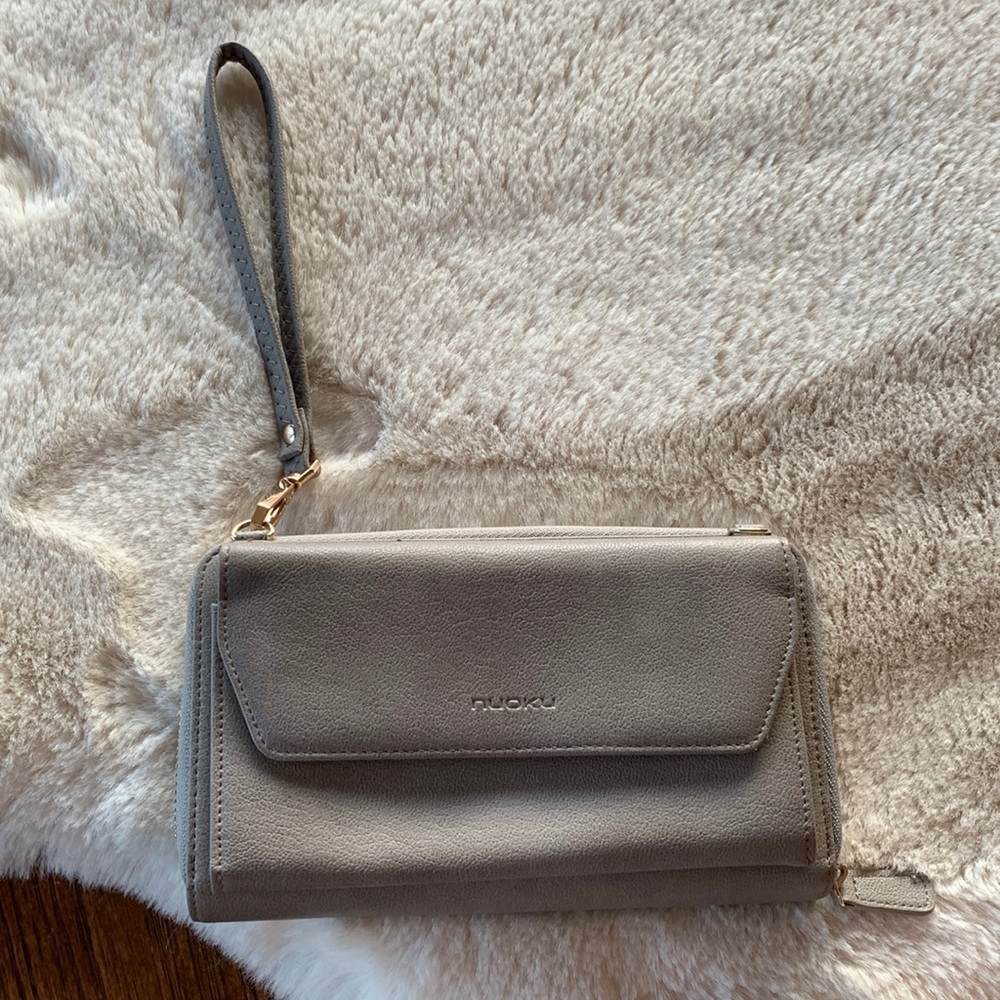 New Nuoku wristlet wallet